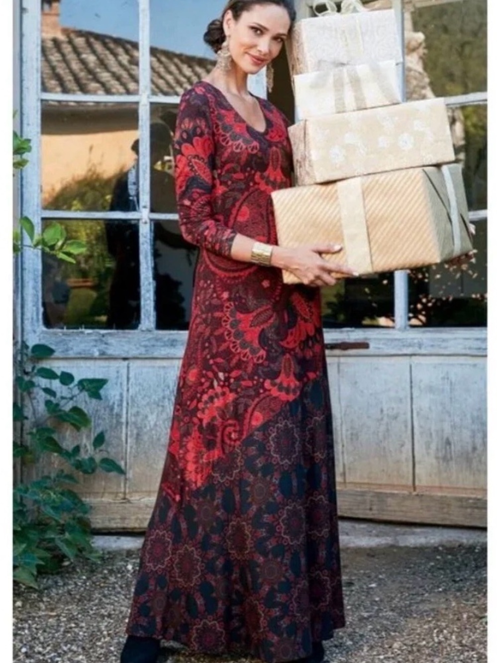 Soft Surroundings V-neck maxi  dress. Black/Red Paisley. Size large.